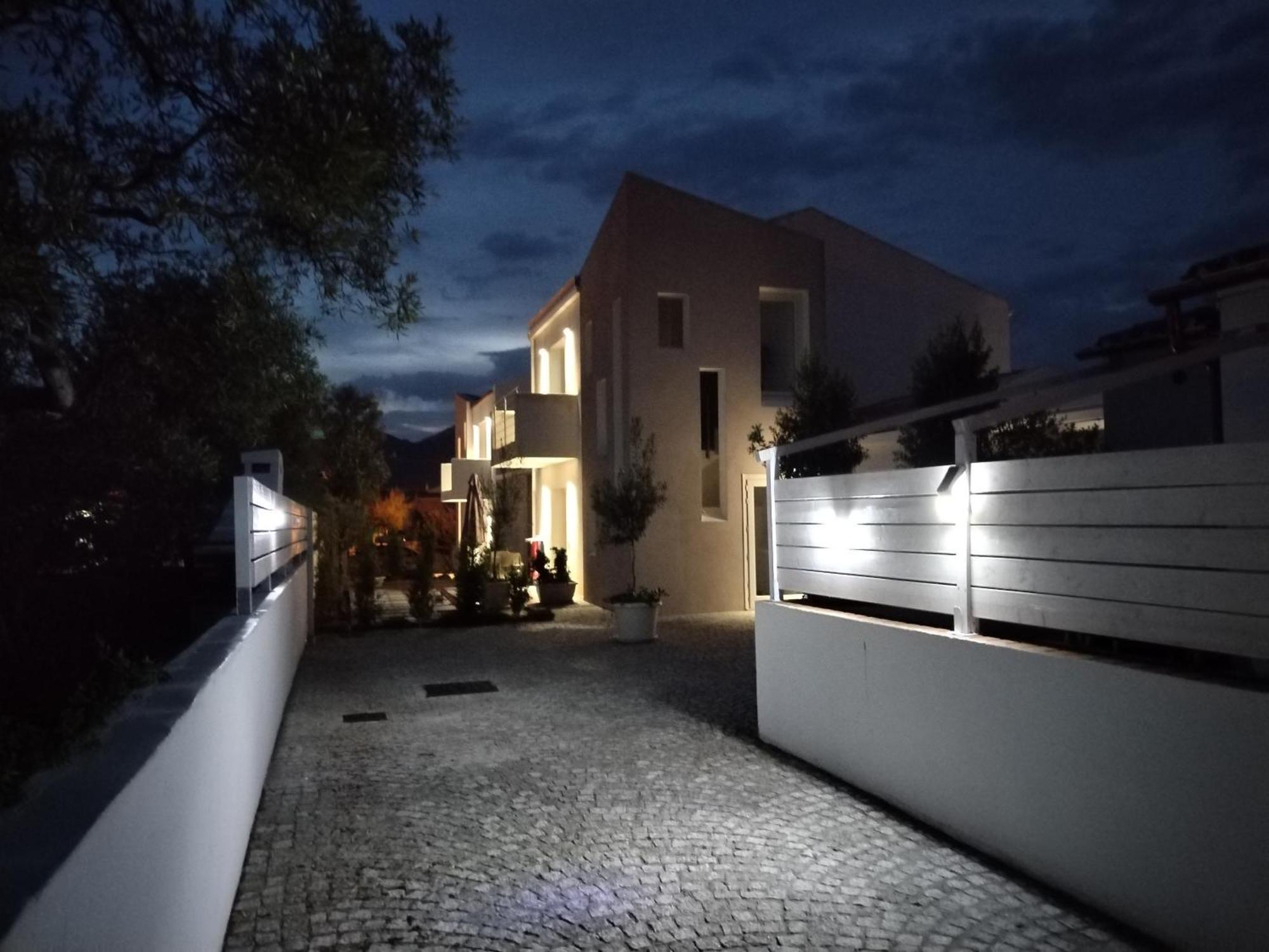 Villa Est Сан Теодоро Екстериор снимка